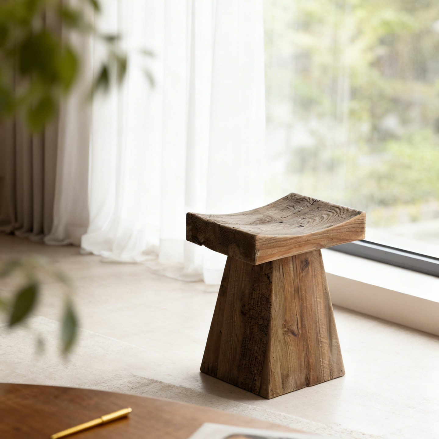 北欧极简实木小凳子创意设计师款原木茶几小户型家居摆件