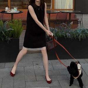赫本风气质网纱拼接黑色连衣裙女夏新款小个子法式无袖减龄背心裙