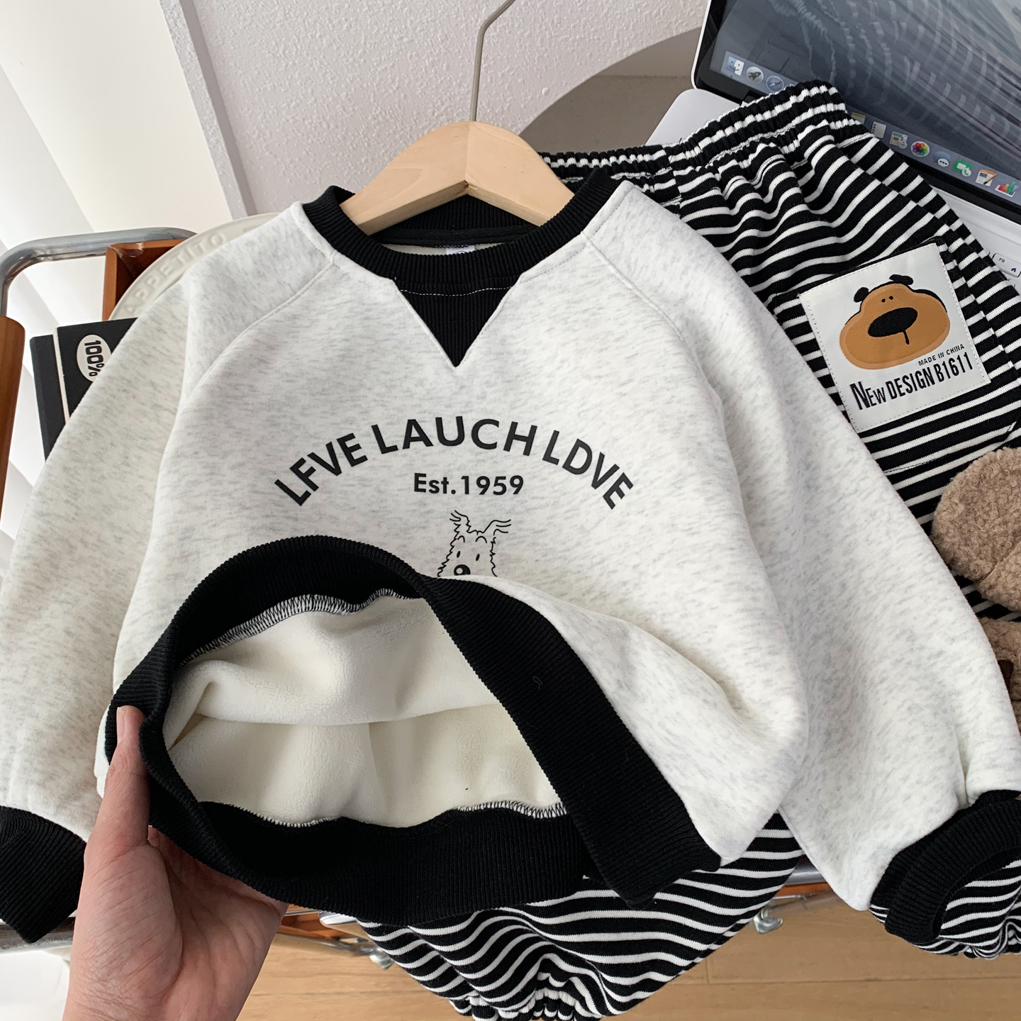 男童秋冬加绒卫衣2025新款儿童一体绒上衣男孩卡通小狗洋气套头衫