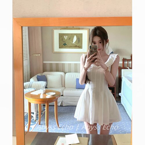 夏季甜美白色无袖收腰显瘦连衣裙