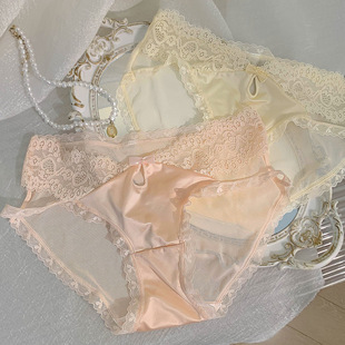 心动芭蕾~优雅蕾丝缎面女士内裤网纱薄款裸感透气抑菌清爽三角裤