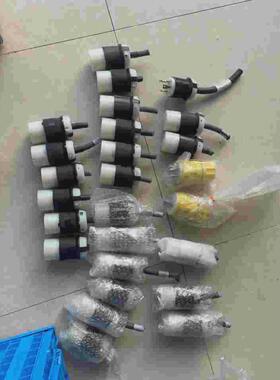 议价美国HUBBELL荷宝四芯母插头、全新未使用剪短线、全新