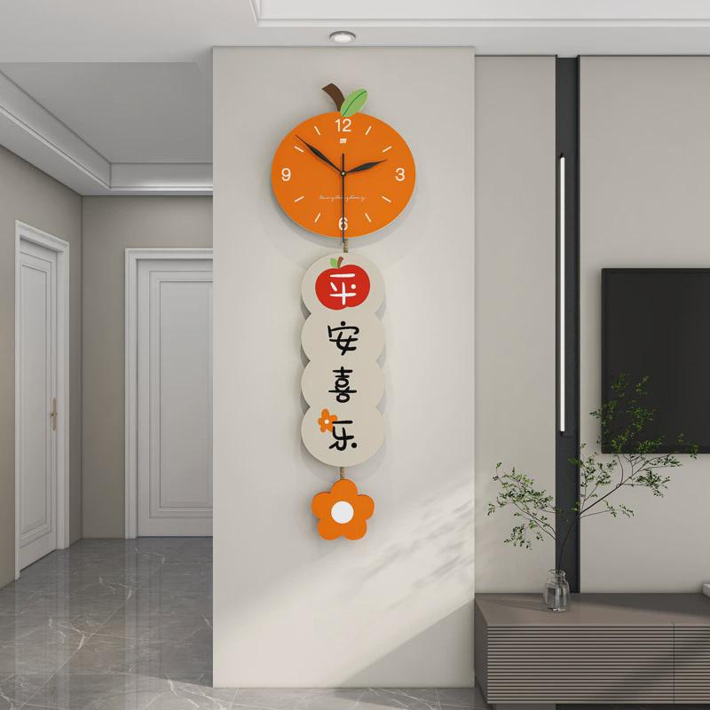 现代新中式新年挂钟奶油风钟表客厅家居创意挂墙时钟高级感订制