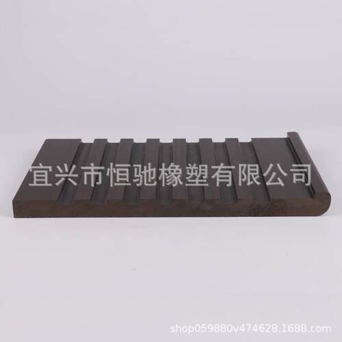 楼梯踏步板塑木户外栈道实心地板景观阳台庭院外露台花园楼梯木板