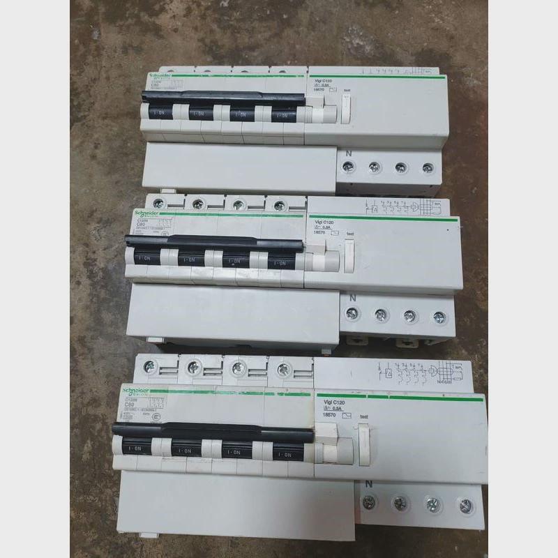 议价议价施耐德断路器空气开关C120H  4P80A带漏电 正品二手