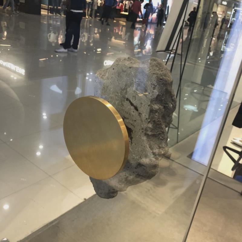 现代简约圆形轻奢黑白色木门把手服装店铺大门拉手玻璃门拉手