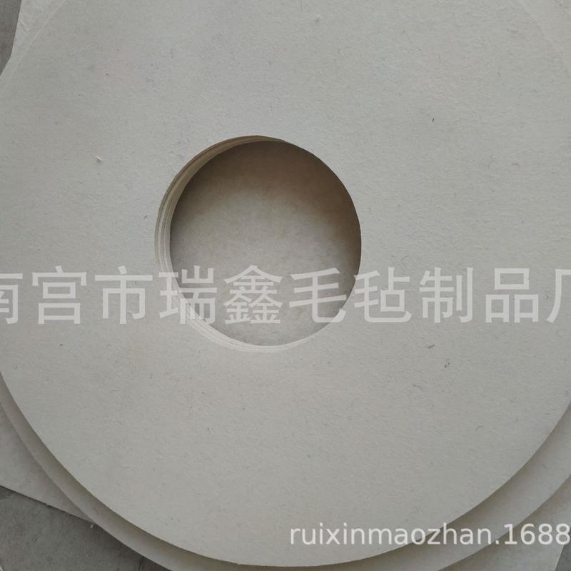 热销毛毡羊毛毡毛毡垫毛毡板热卖隔音毡墙贴汽车材料书法辅料手工