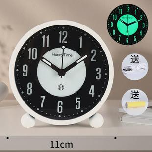 x1aw摆件摆放静音夜光充电闹钟小学生用简约家用台钟台式 钟表座钟