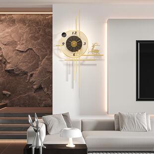 2025新款 饰石英钟 挂钟客厅钟表创意网红餐厅卧室静音时钟木格栅装