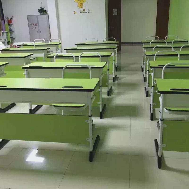 厂家直销学校舒适课桌椅的机构双人课桌椅彩色培训双人课桌椅