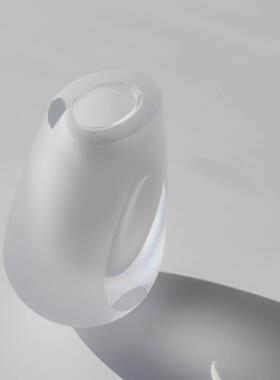 碧轩北欧现代吹制桌面水培小口彩色迷你摆件宽口餐厚底黑白花瓶