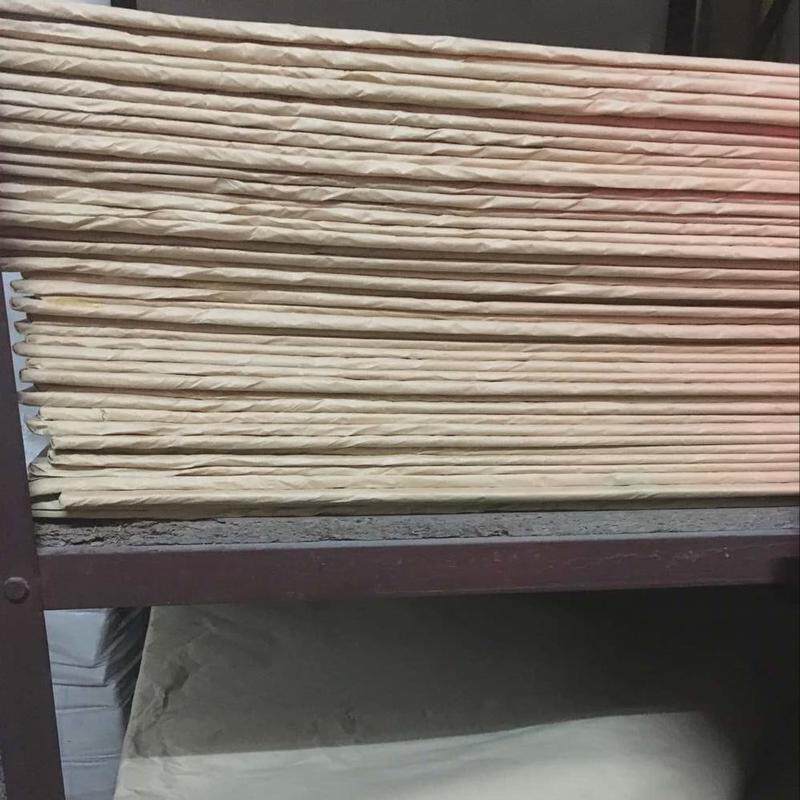 PT平板玻璃纸透明白色玻璃纸包装纸水粘电粘玻璃纸