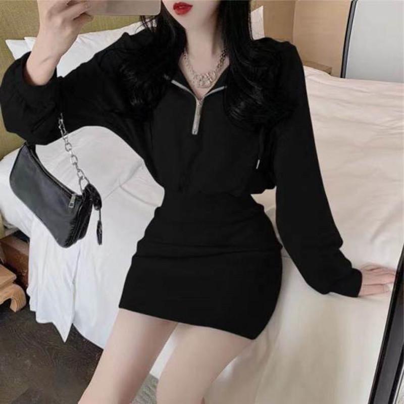 纯欲风辣妹短款连帽卫衣裙春夏长袖收腰包臀短裙小个子黑色连衣裙
