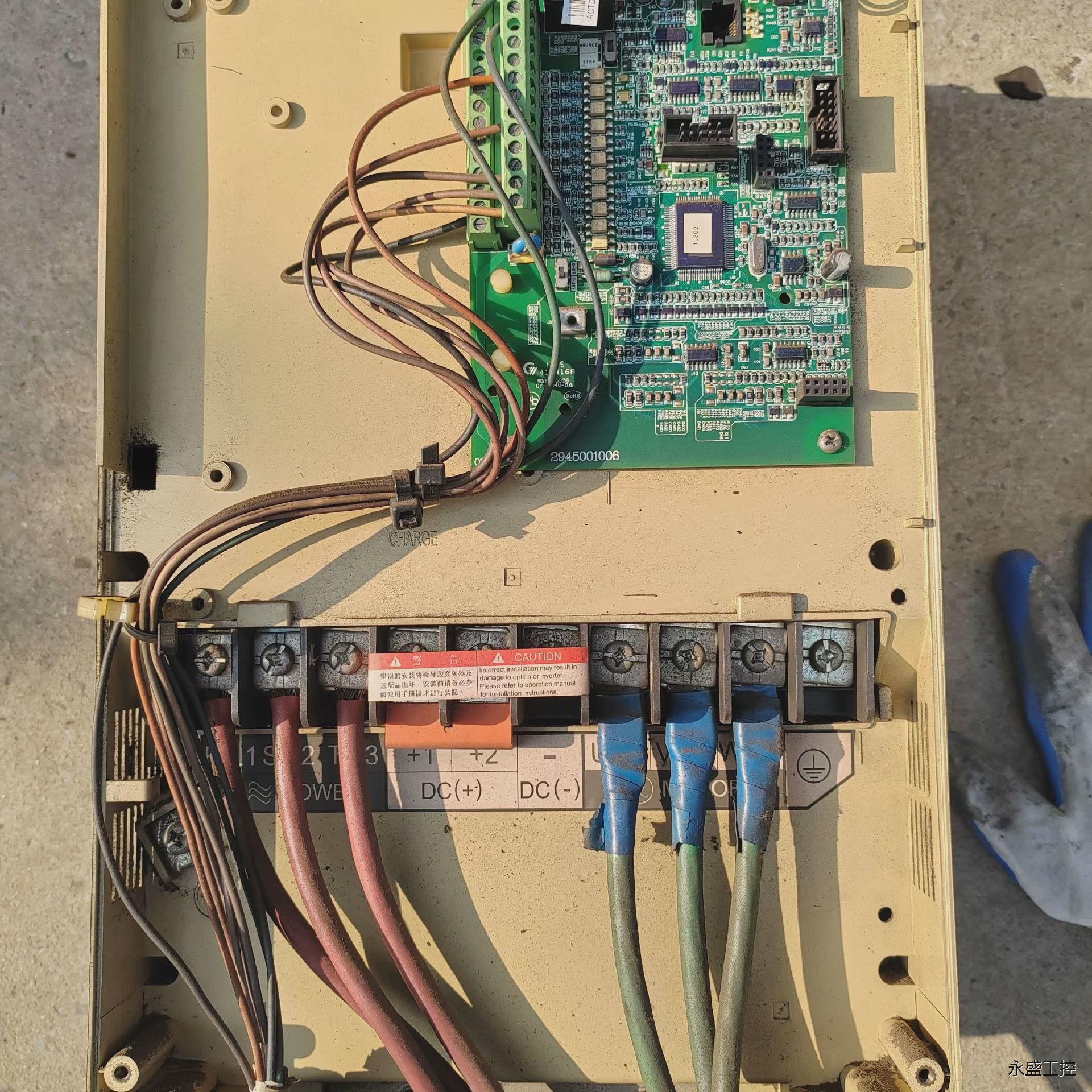 议价议价台达VFD-F系列30KW变频器VFD300F43A功能完好