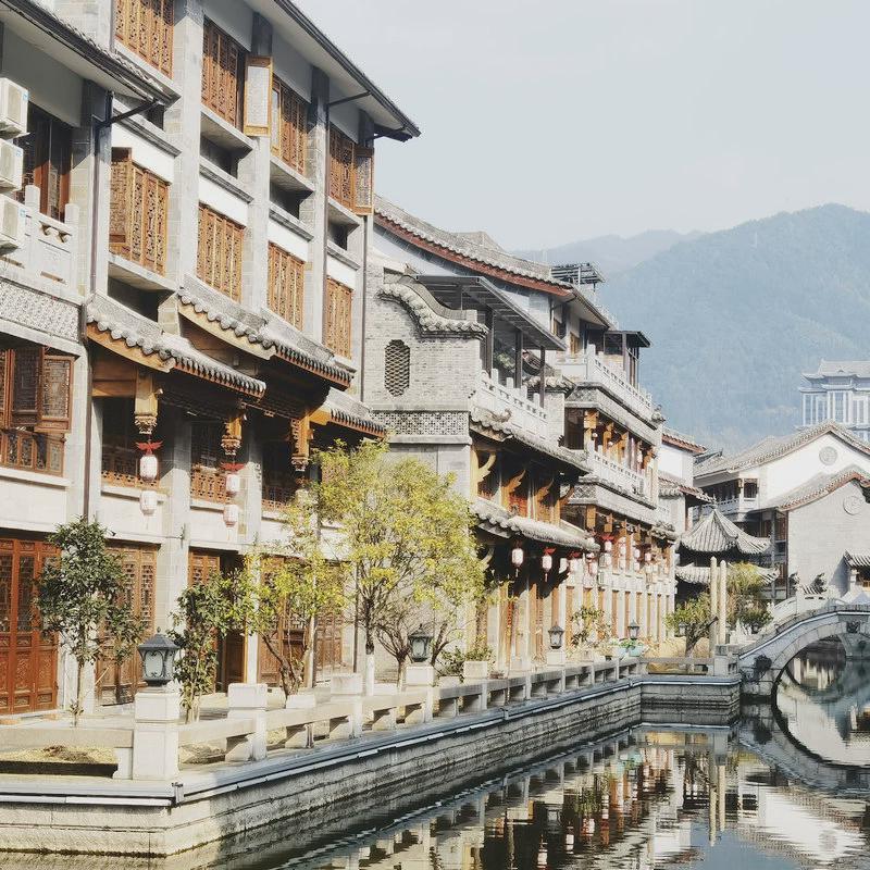 烤漆级简仿古门窗屏风隔断榫卯镂空花格室内外庭院门实木中式雕刻