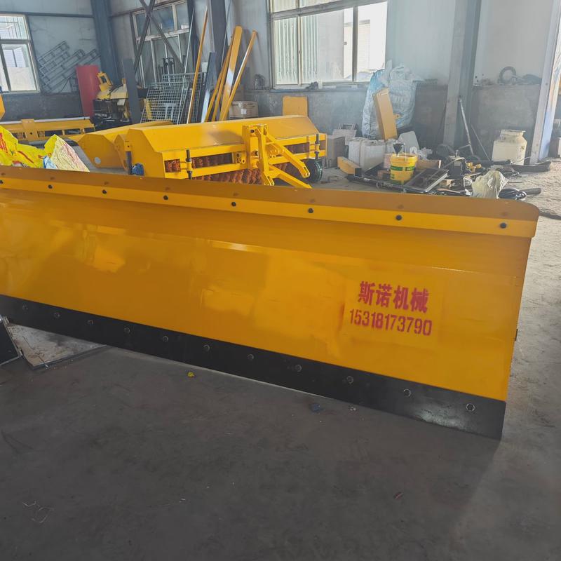 前置式液压推雪铲公路洒水车清雪设备道路可避障除雪设备