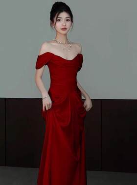 法式红色缎面气质显瘦新娘结婚回门订婚宴会敬酒晚装裙