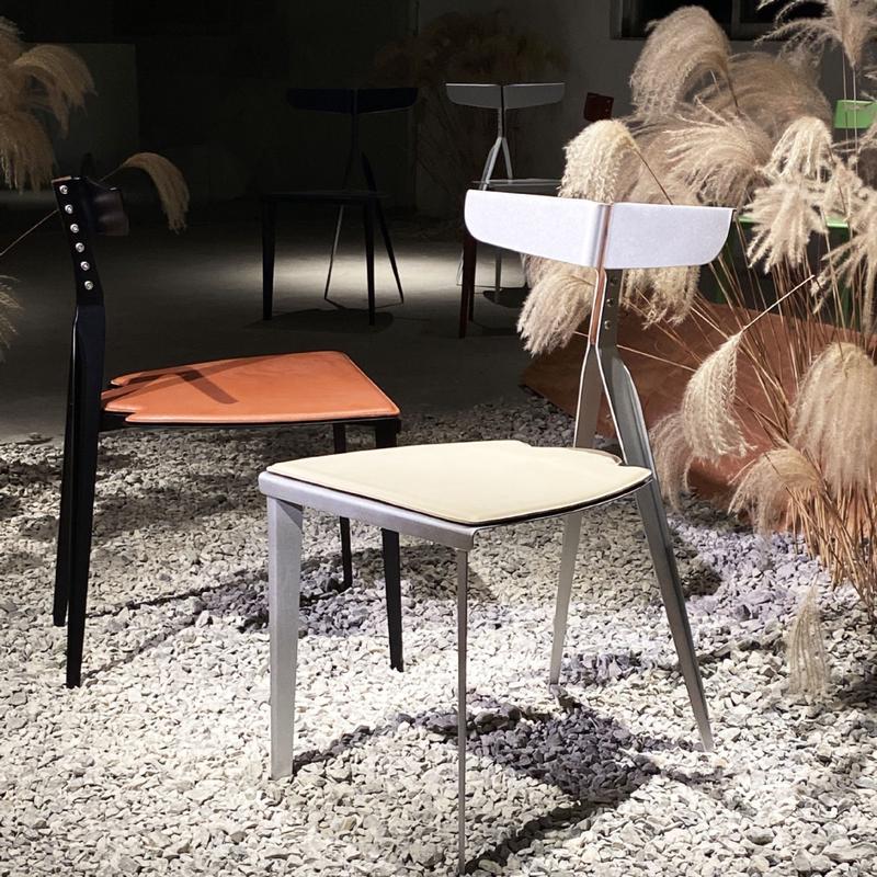 简奢家用马鞍皮餐椅现代大师设计感原木色高档餐厅会客洽谈靠背椅