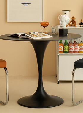 简约休闲餐桌桌子咖啡桌奶茶洽谈桌子ins郁金香白色阳台小圆桌子