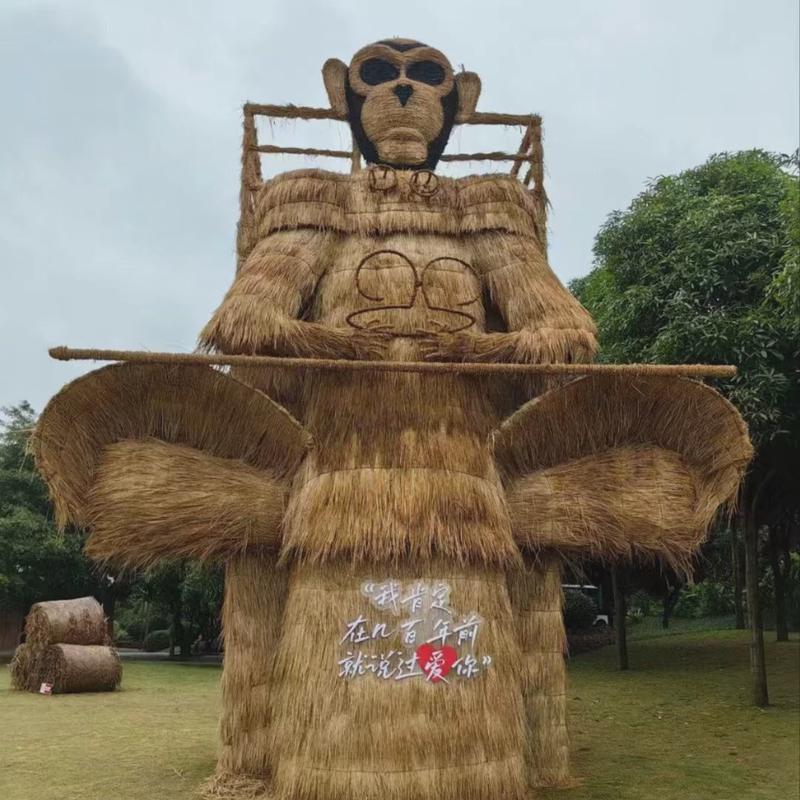 稻草工艺品绿雕仿真草动物园林摆件景观大型草绿雕艺品植物雕工
