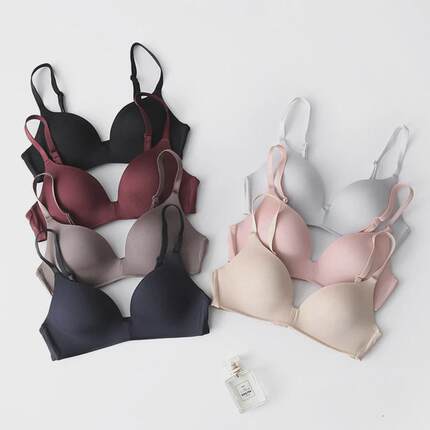 日系轻薄衣无痕内衣女士无钢圈大胸显小学生薄款三角杯光面文胸罩