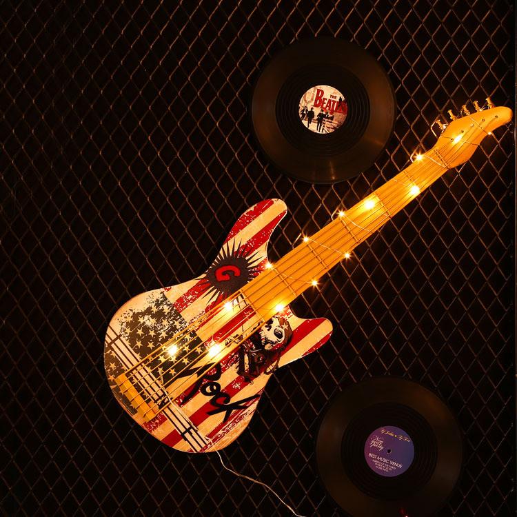 复古风装饰吉他墙上装饰酒吧网咖店铺美式装饰吉他壁挂铁艺壁挂
