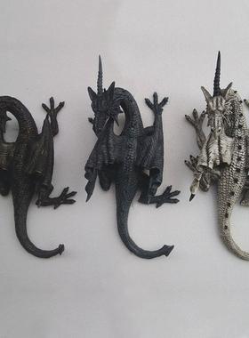 跨境新款昂头摆尾的黑白飞龙园艺挂件花园家居装饰摆件树脂工艺品