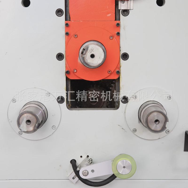 半自动三轮联动机不锈钢铁管铝管铜管滚圆机三轮滚圆滚弧卷圆机