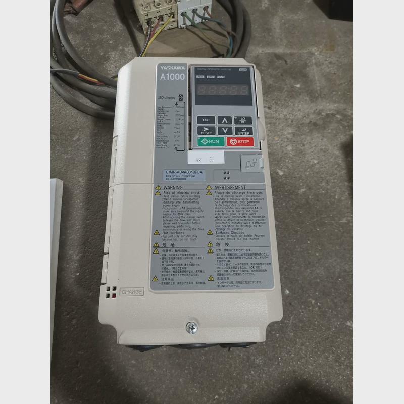 议价20年安川CIMR-AB4A0018FBA变频器7.5/5.