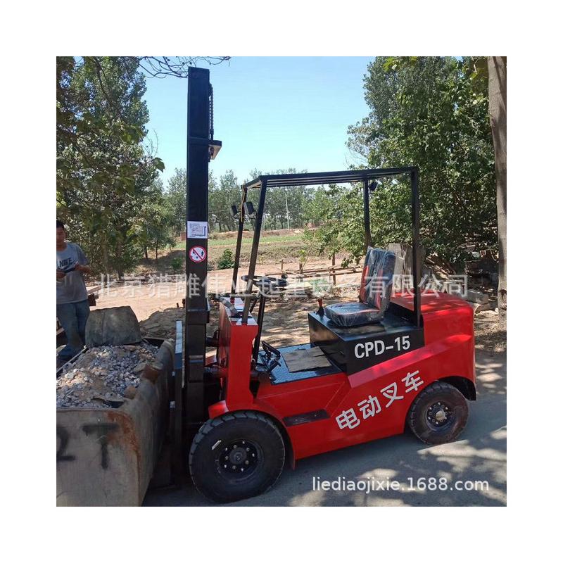 1吨2吨全电动叉车四轮座驾式全电动叉车新能源小型电动搬运车