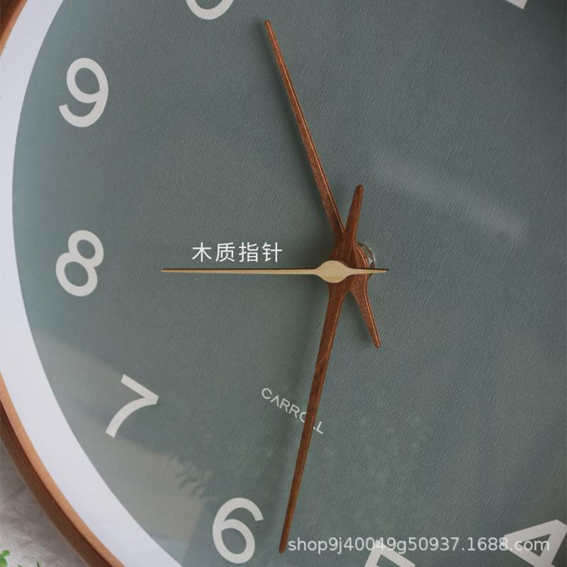北欧实木质挂钟客厅ins创意钟表简约个性挂墙家用卧室静音石英钟