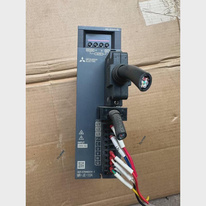 议价三菱驱动MR-JE-10A成色嘎嘎的