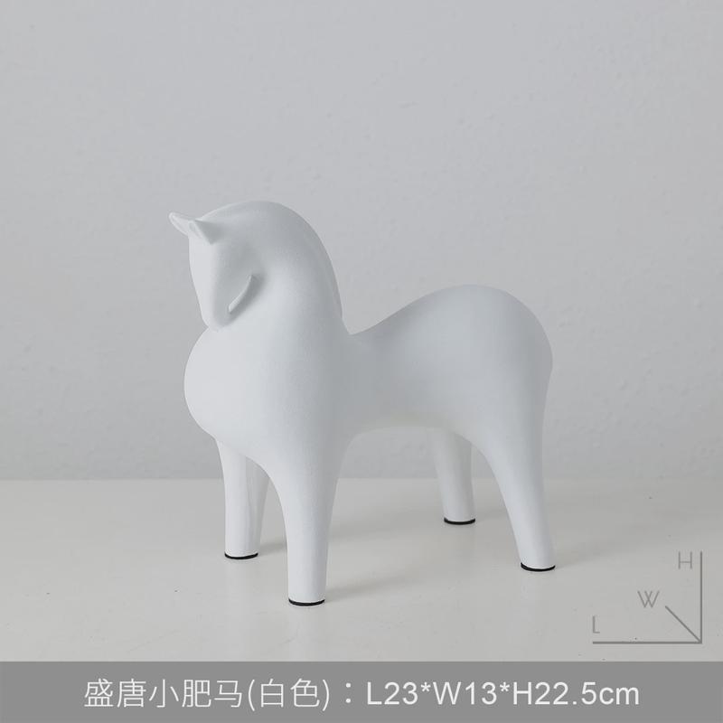 简约高级感抽象马摆件电视柜轻奢创意家居样板间客厅玄关软装饰品