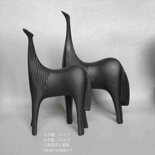 现代简约家居装饰品对马摆件高档抽象批发卧室客厅别墅软装工艺品