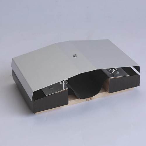 屋面变形缝RM金属盖板变形缝建筑屋顶工程用抗震型伸缩缝厂家