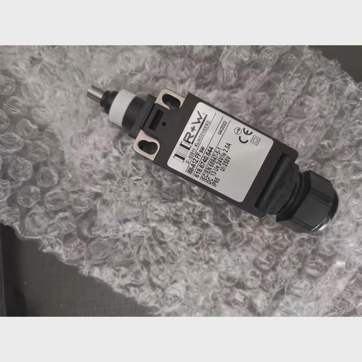 议价D-63911原装R+W 188-A1Z-FFSW 618.6740.644行程开关先议价