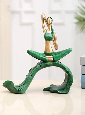 北欧瑜伽少女客厅小摆件家居装饰健身房书房电视柜办公桌酒柜饰品