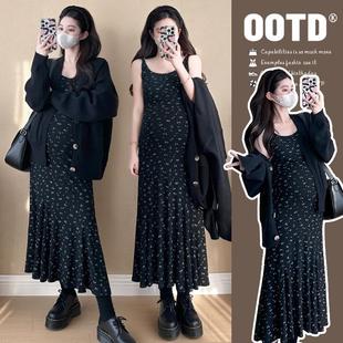 孕妇装春款2025新款秋冬套装大码碎花裙毛衣两件套