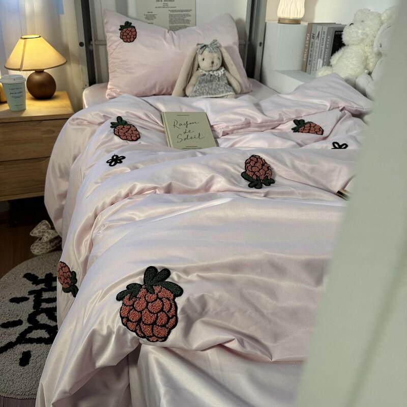 韩式少女粉树莓刺绣被套四件套夏季凉感冰丝床单可裸睡单人三件套,床上用品,床品套件/四件套/多件套,淘宝优惠券,粉丝福利购,淘宝优惠卷