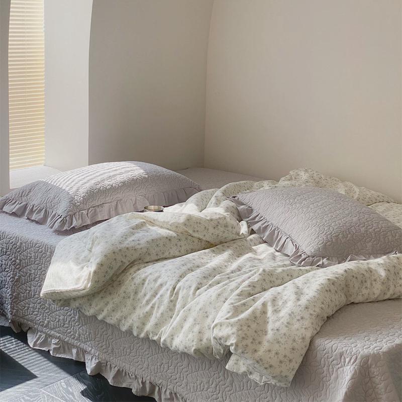 南法假日水洗棉素色夹棉床单双层纱被套全棉荷叶边绗缝床盖三件套