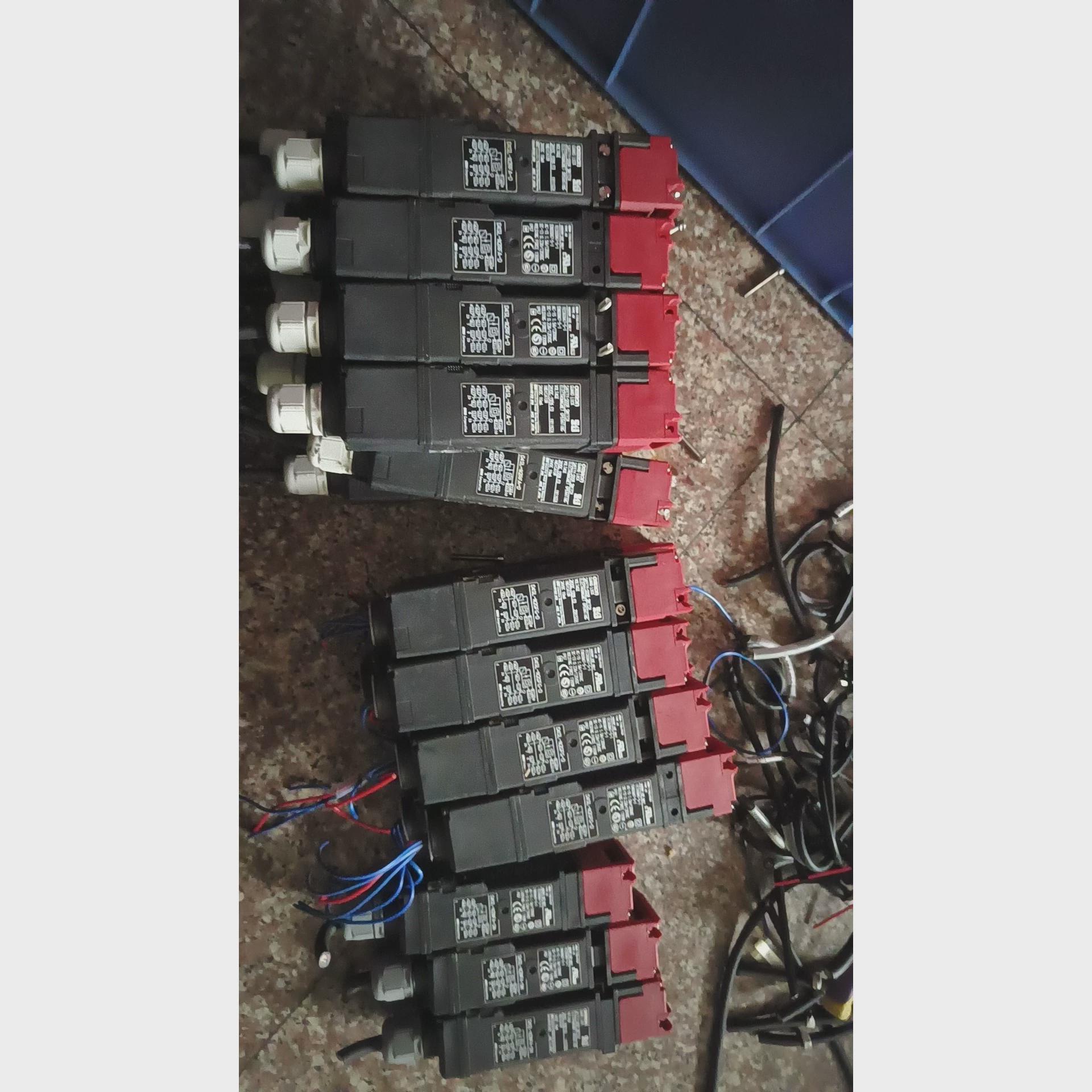 议价拆机欧姆龙安全电磁门锁,成色漂亮,功能包好,实物拍摄,具体型