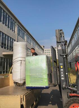 7.5KW无油空压机螺杆式变频空压机工业级水润滑静音空气压缩机厂