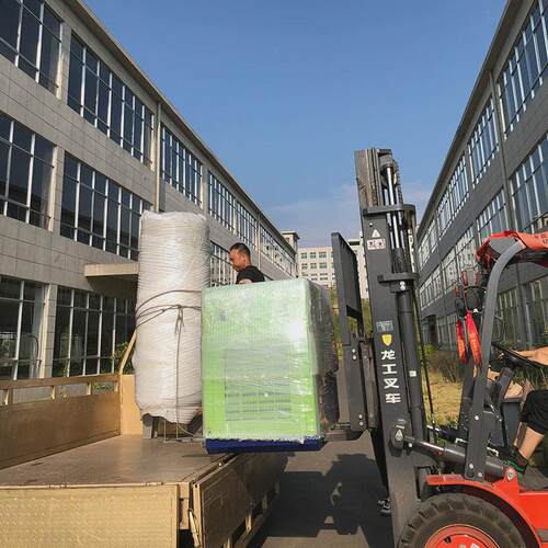 7.5KW无油空压机螺杆式变频空压机工业级水润滑静音空气压缩机厂