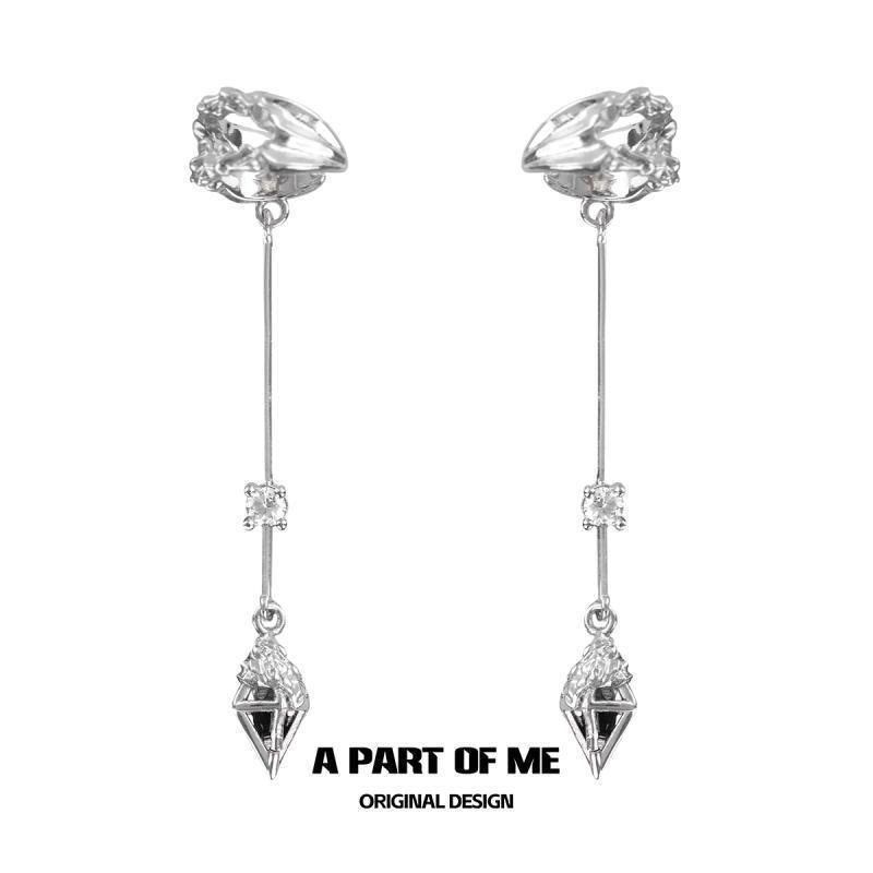 设计无耳洞耳夹小众黑色锆石耳骨夹耳挂