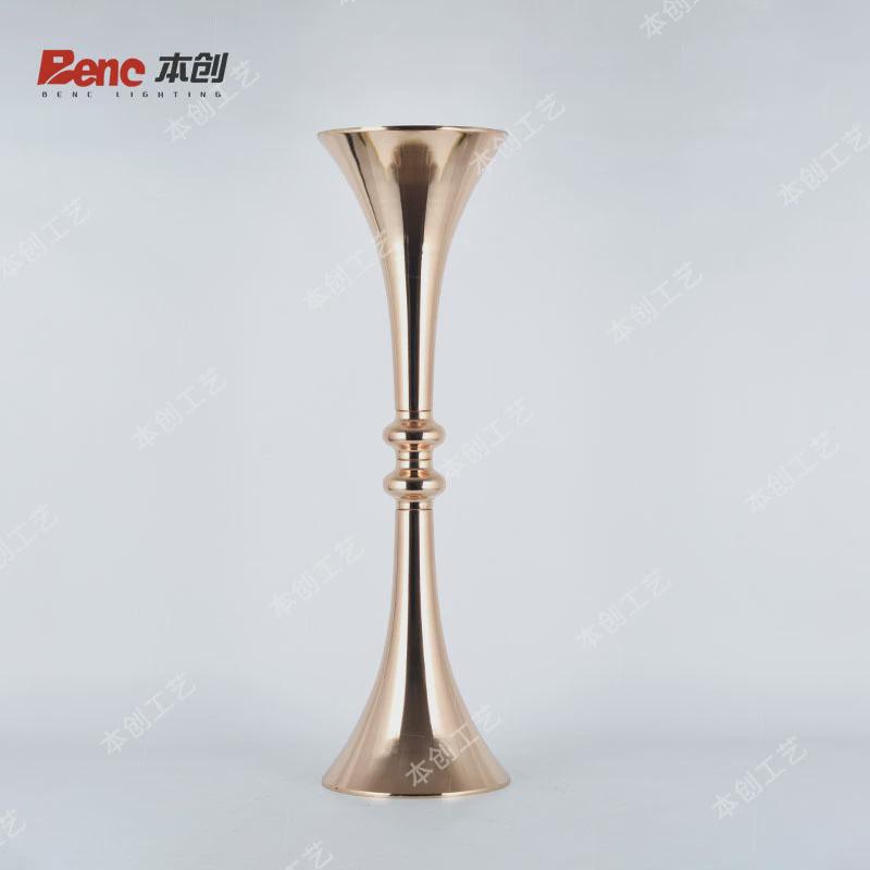 婚庆用品铁艺花器装饰摆件路引金属花架派对婚礼布置室外白色