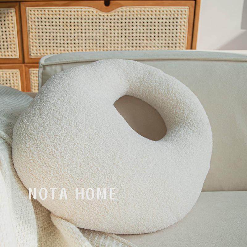 of9d毛绒长条枕车上内靠垫抱枕可爱女生办公室沙发睡觉女生含枕芯