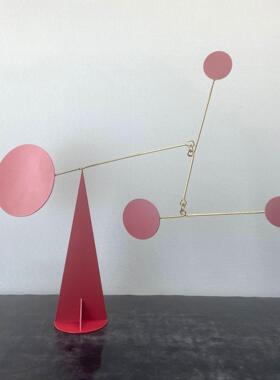 家居装饰摆件电视柜创意动态平衡客厅桌面北欧几何艺术样板房摆件