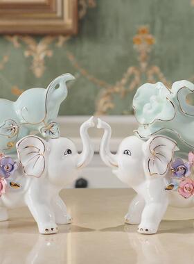 陶瓷大象摆件招财镇宅家居客厅酒柜白菜装饰品卧室工艺小摆设