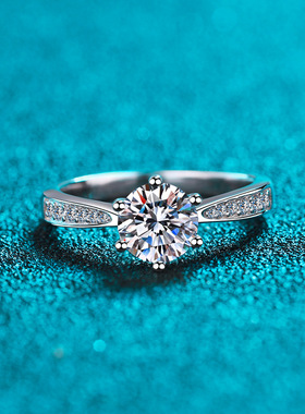 s925纯银戒指女厂家直供直播款1克拉莫桑石韩版六爪微镶戒环