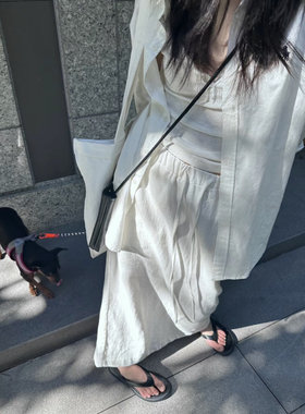 博主同款松弛感白色苎麻抽绳后开叉直筒中长款半身裙夏季新品